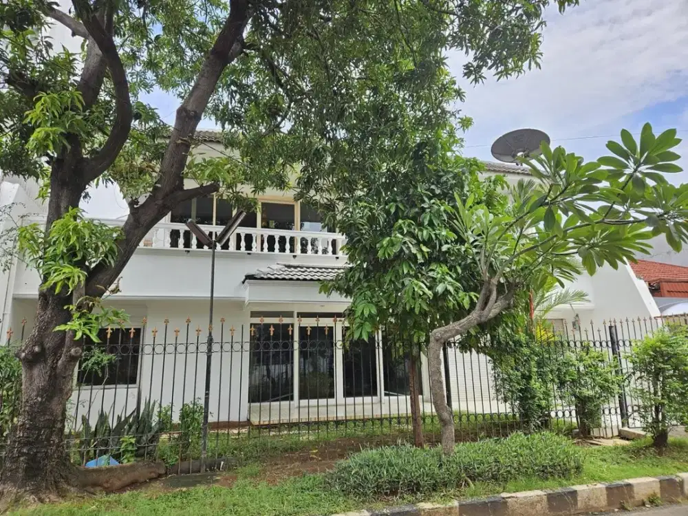 #NL.408 - Murah !! Dijual Rumah Luas 416 mendekati NJOP di Pulomas Jalan 3 Mobil