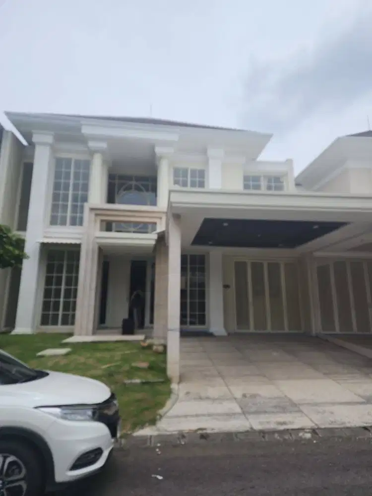 Dijual Rumah Luxury dan Elit siap pakai di Pakuwon Indah Surabaya