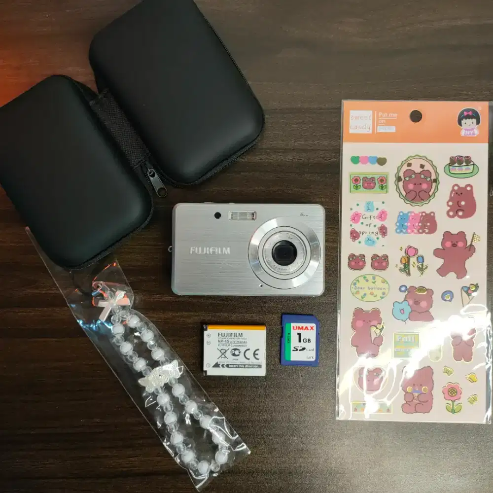 Nego! Kamera Digital Fujifilm Finepix J10 - Retro Digicam