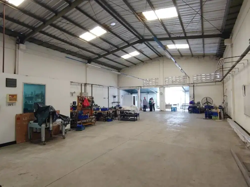 Gudang di Kawasan Industri Jababek, Bekasi - Luas Tanah 474 M2