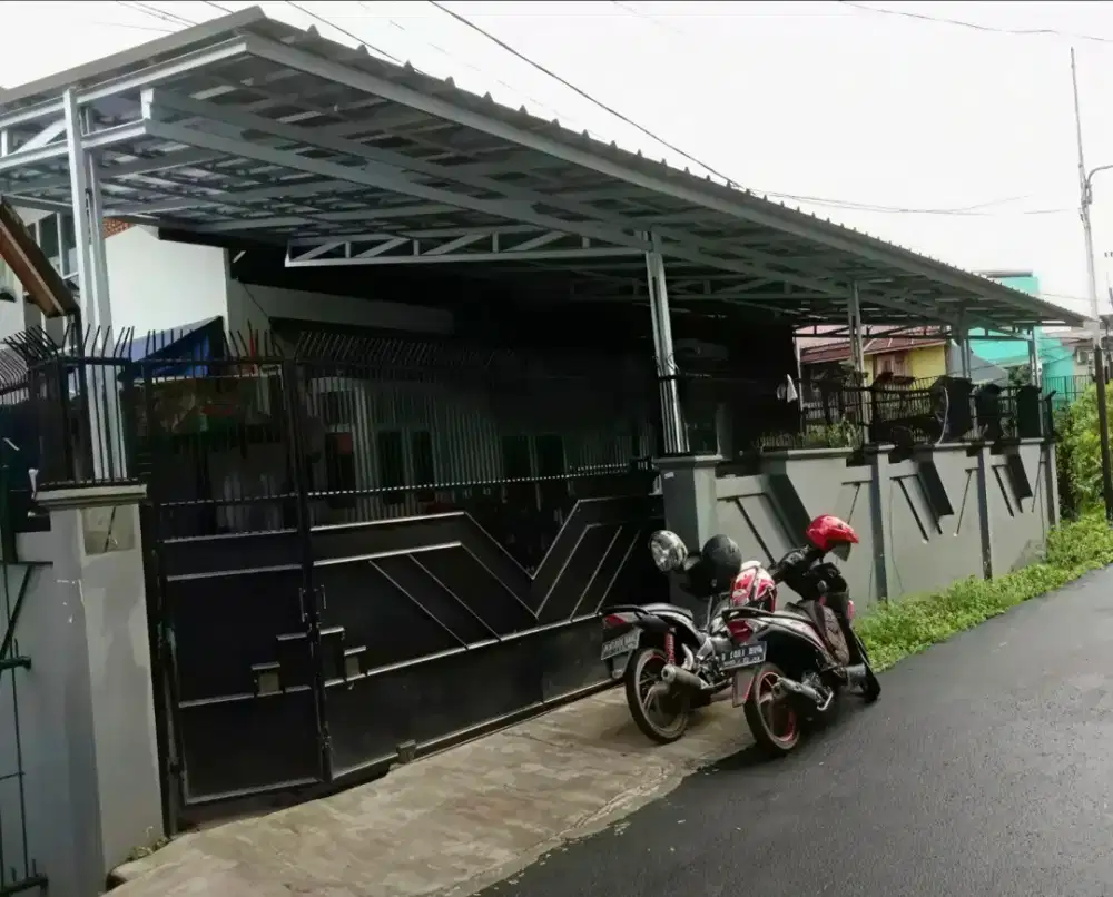 Kanopi baja ringan dan garasi