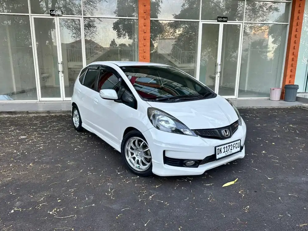 Jazz RS MMC 2013 AT Low Km Pajak Baru