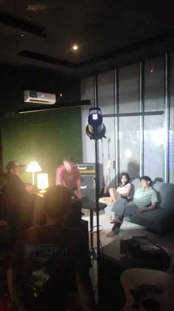 LOWONGAN KERJA – VIDEO EDITING & SOCIAL MEDIA ADMIN