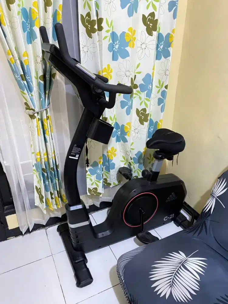 STATIS BIKE ADIDAS C 21