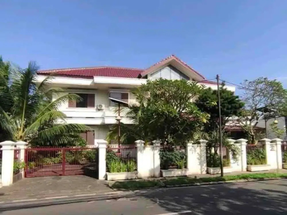 Dijual Rumah Luas Lokasi Premium Ada Kolam Renang Di Cilandak Jakarta Selatan