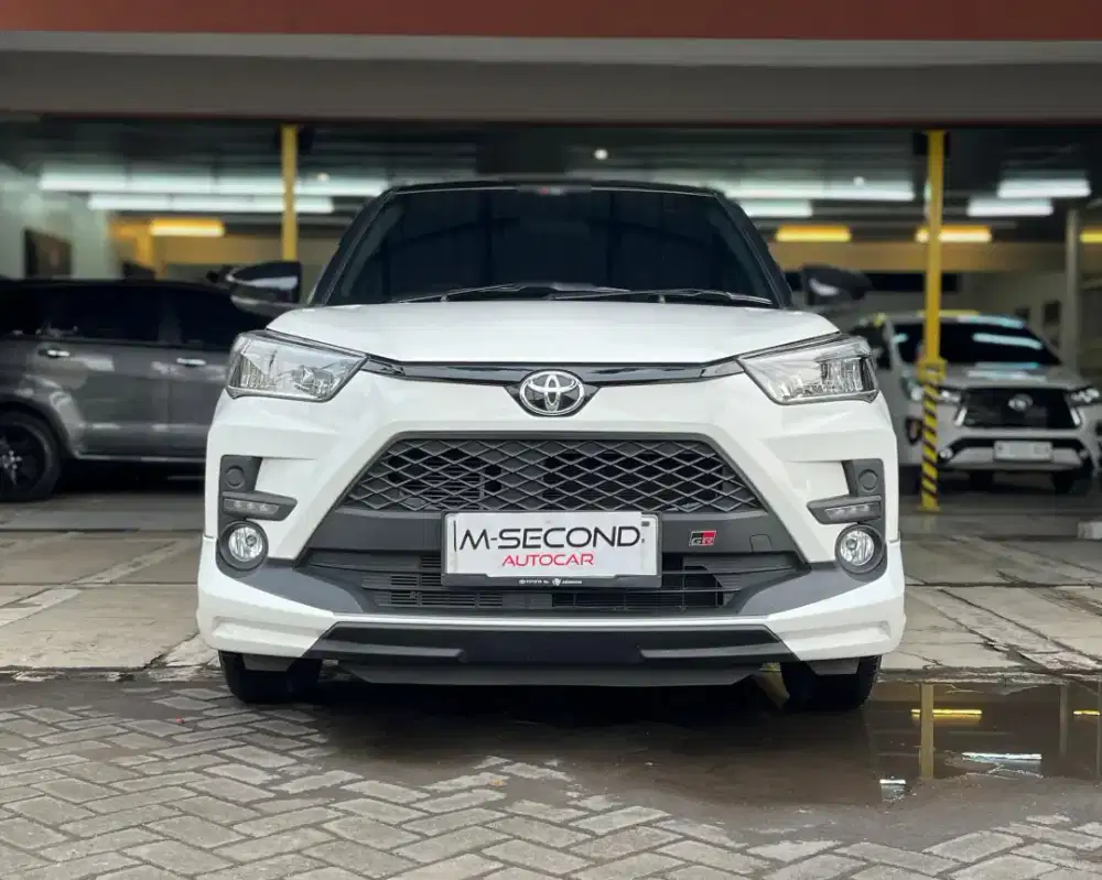 Bekas Grade A++ Toyota Raize GR Sport 1.0 Turbo CVT 2024 Super Low KM