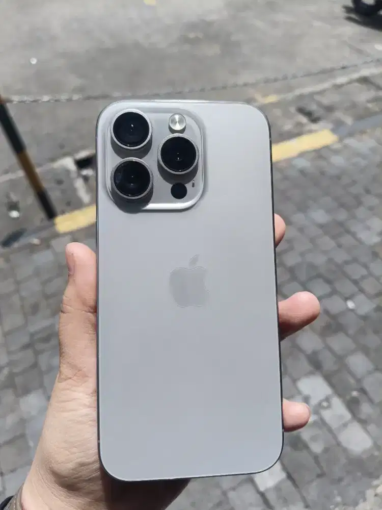 Promo cicilan iPhone 15 pro