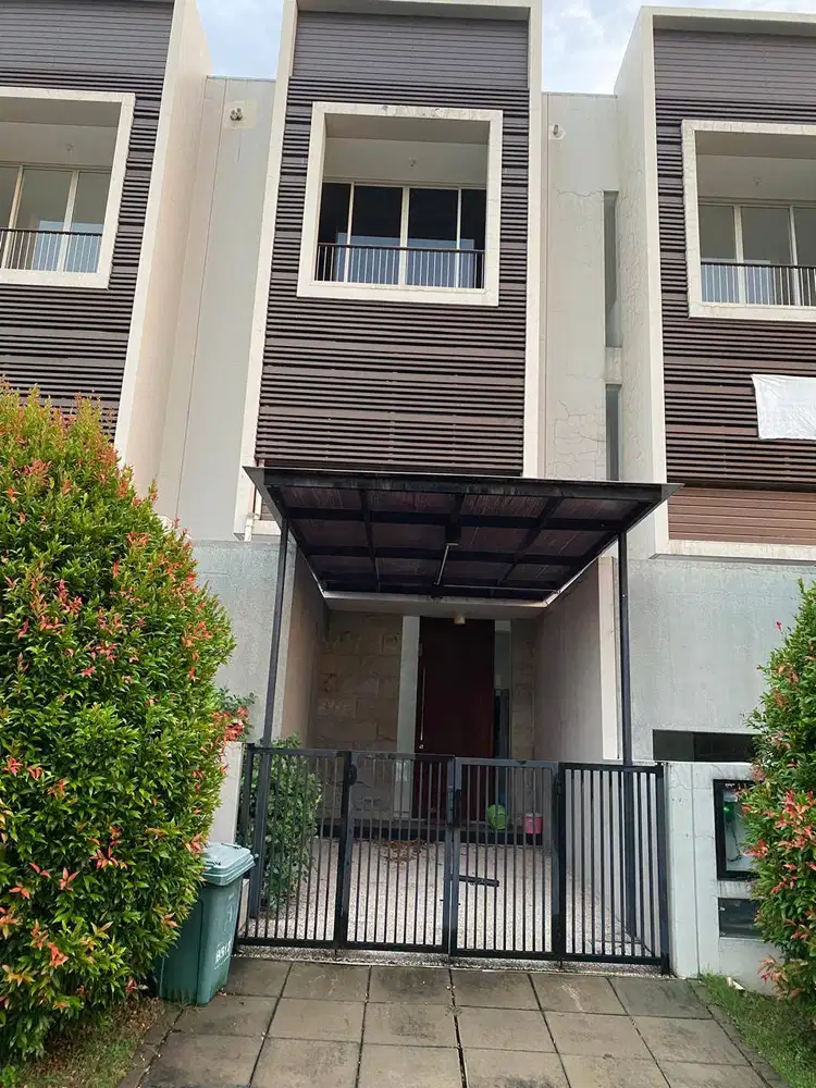 Dijual Soho Graha Natura 3 Lantai Siap Huni Bagus Terawat