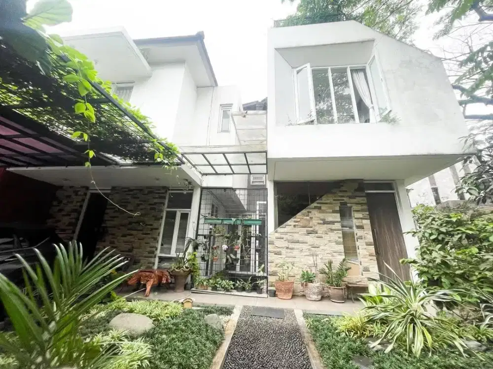 Dijual Rumah Lux 3 Lantai di Kota Cimahi