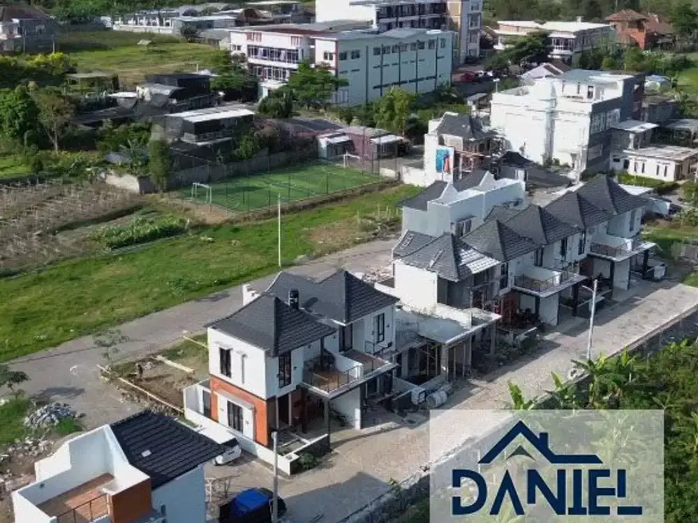 villa exclusive plus kolam renang & rooftop dekat alun alun kota batu