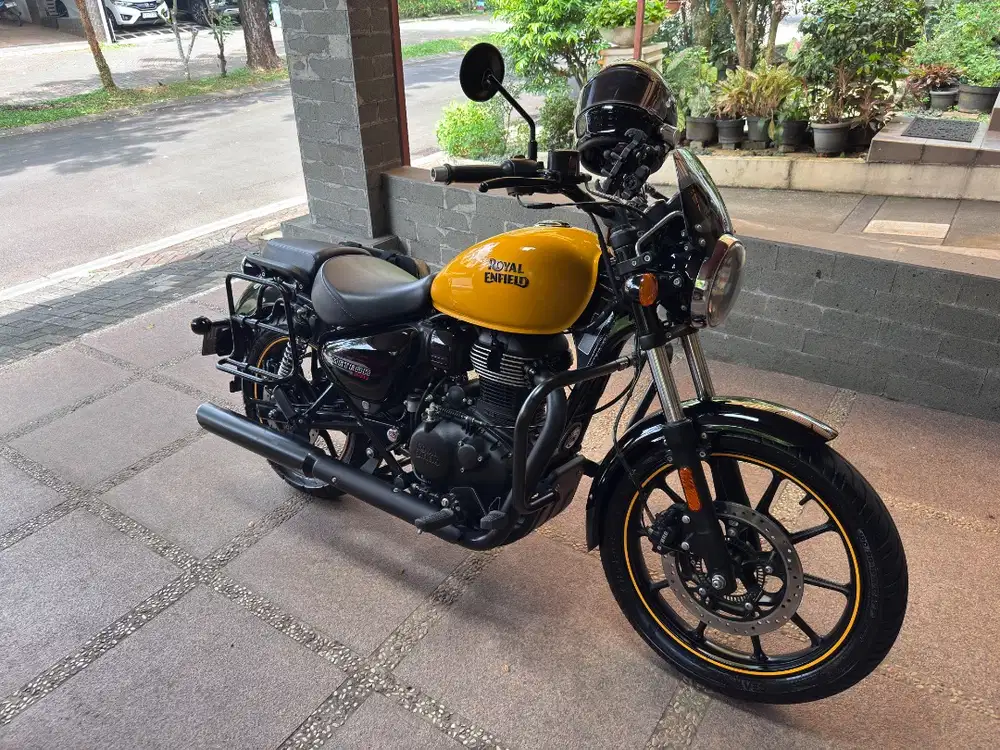 Royal Enfield Meteor 350, siap turing, baru maintenance coating.