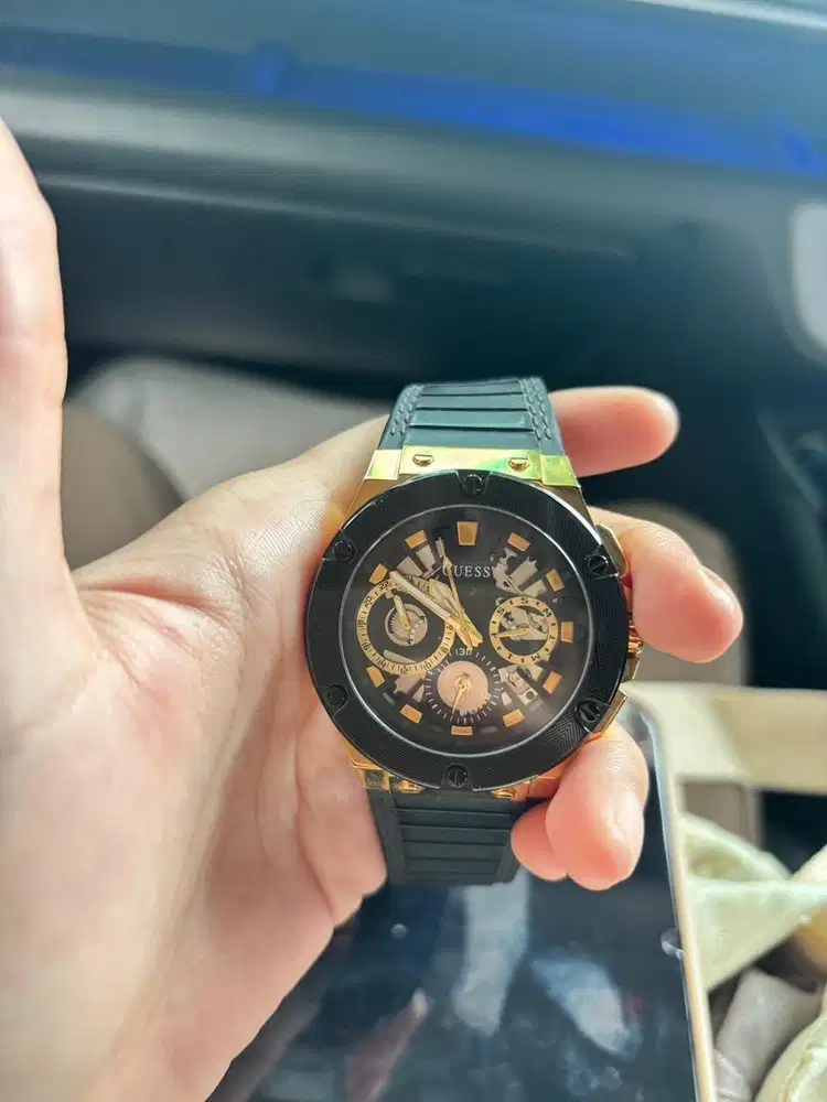 Jam Guess Original Pria