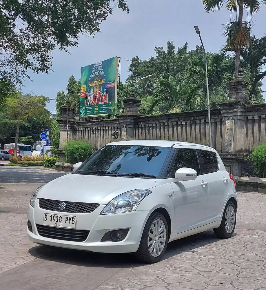Suzuki Swift 2015 Bensin
