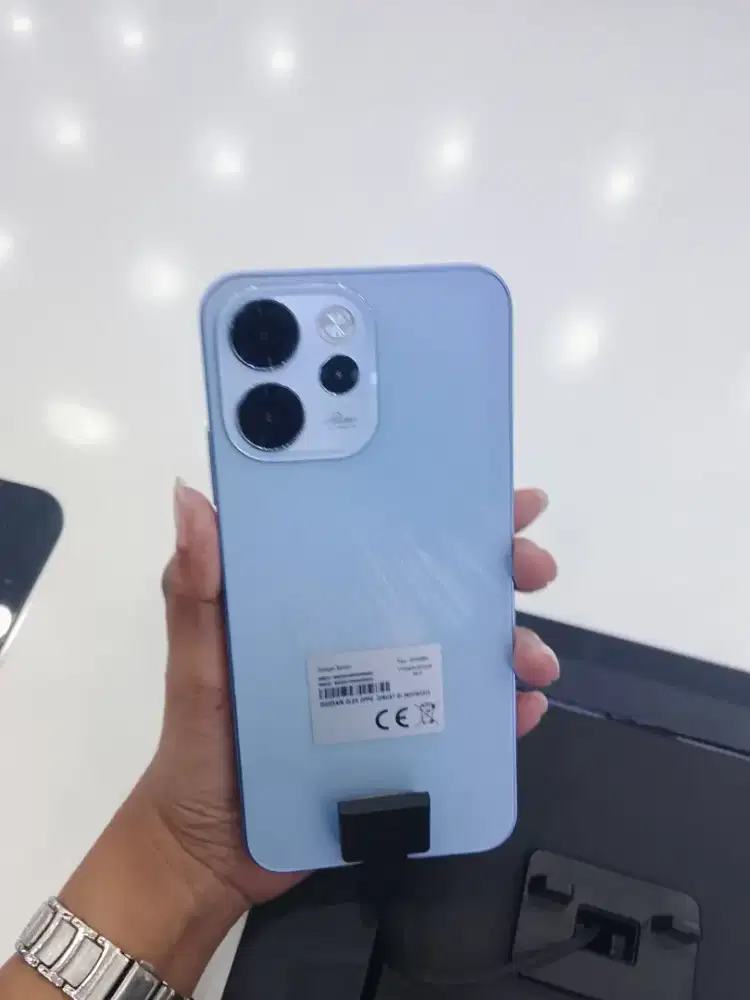 OPPO RENO 15F 5G RAM 12 ROM 256 GB