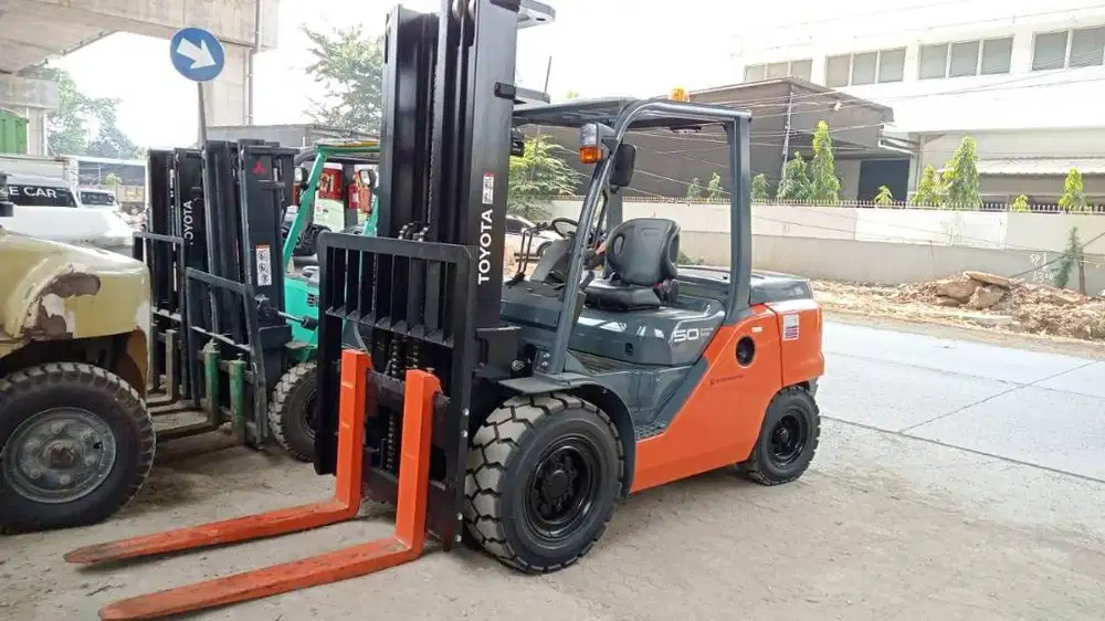Sewa Forklift, Rental Forklift  5 ton Jakarta, Bekasi, Depok, Cibitung