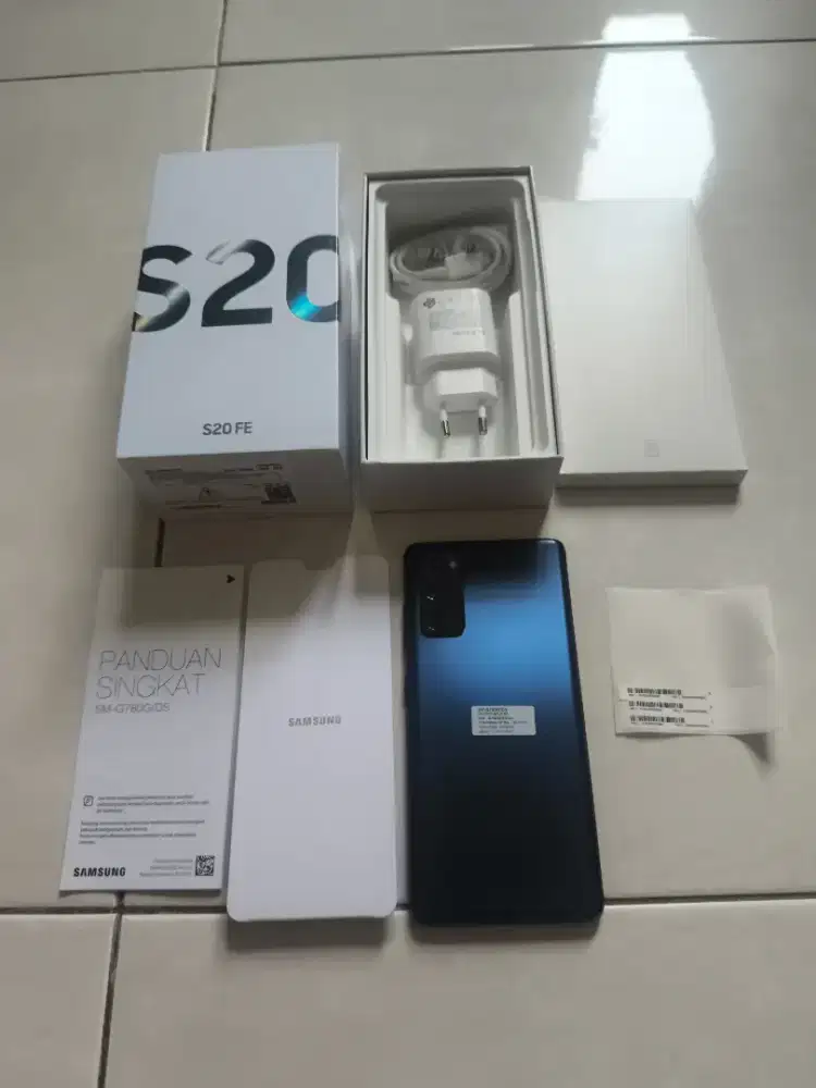 Samsung S20 fe 8/256 cloud navy mulus mantap sein
