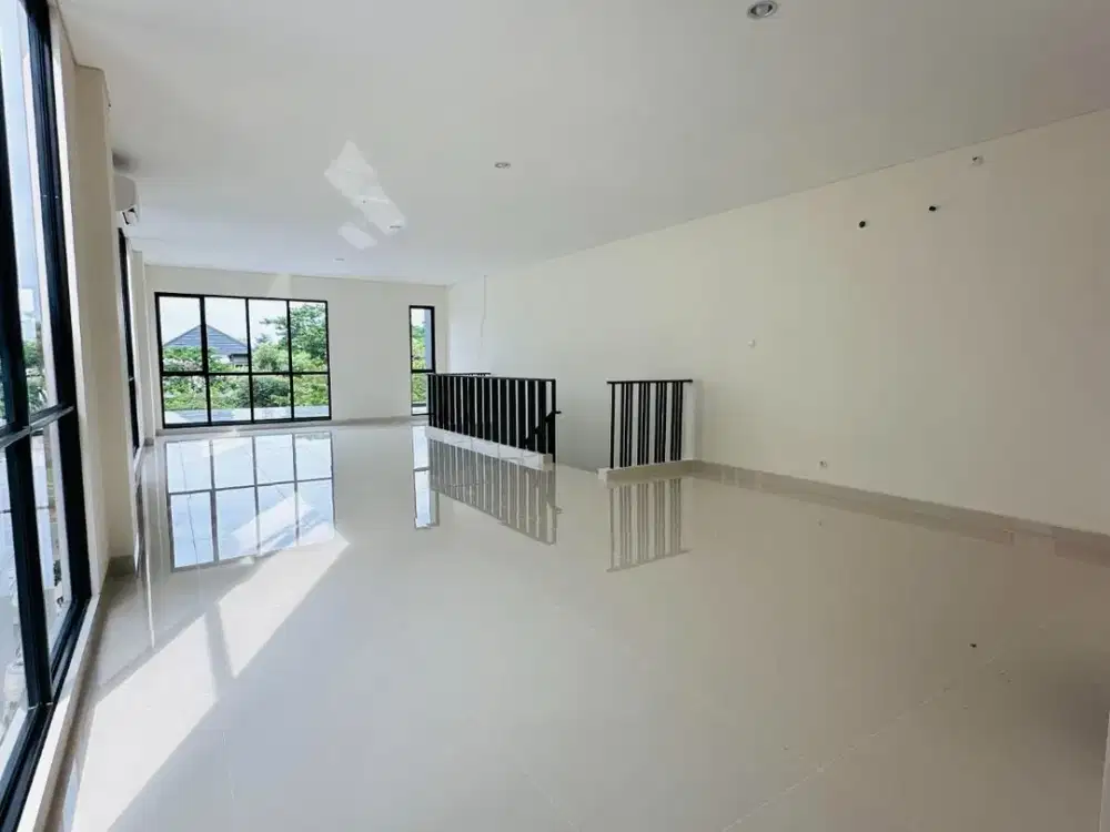 Unit Batalan Menteng Studioloft 3 Lantai Dekat Bethsaida Hadap Jalan Luas 120 di Gading Serpong
