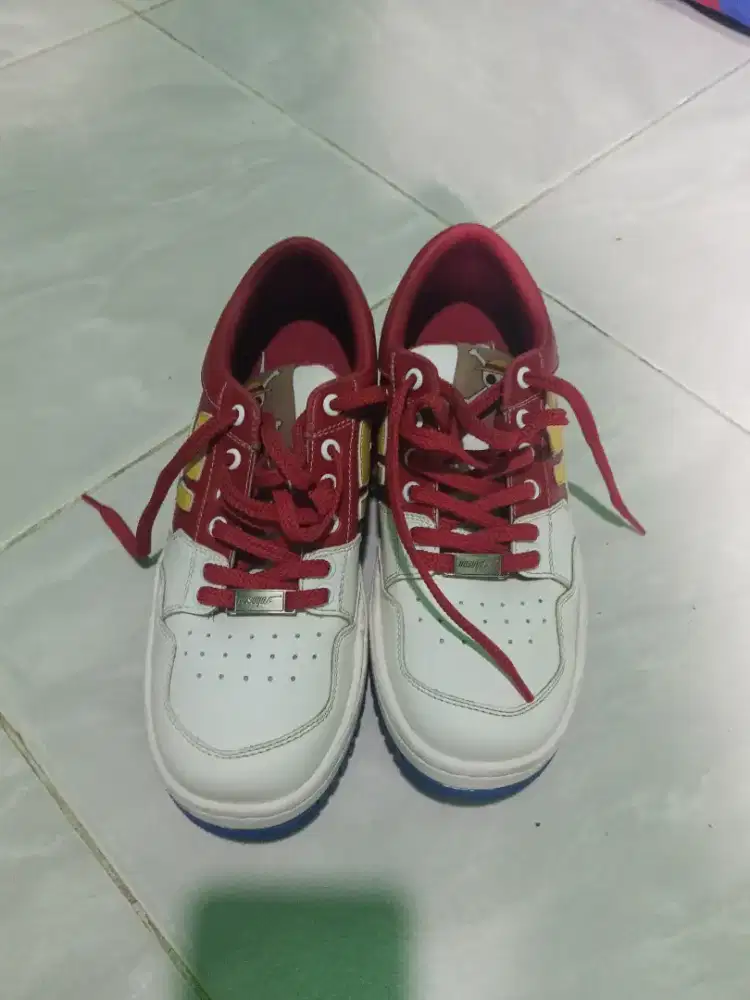 Jual sepatu merk Jhonson