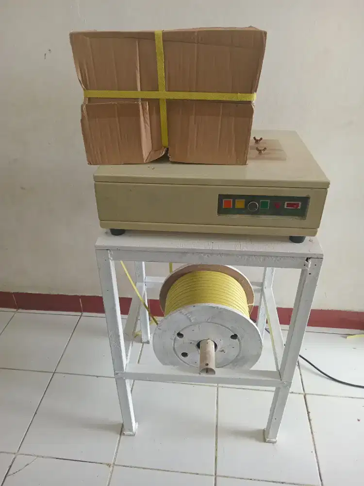 Mesin strapping/packing semi otomatis