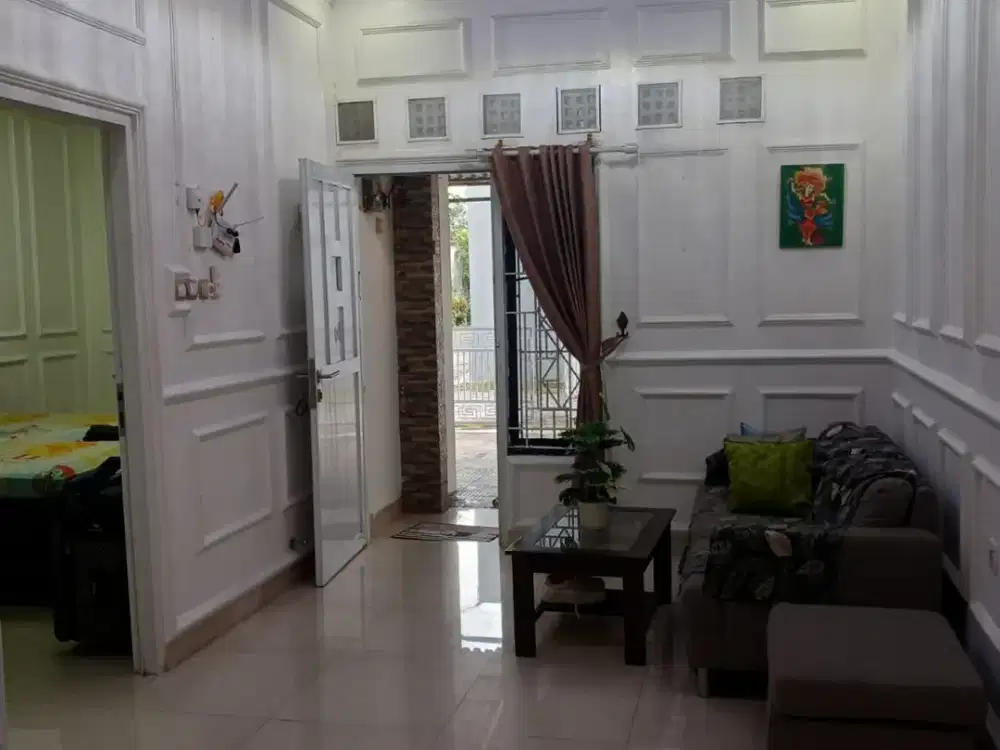 Disewakan Rumah Semi Furnished Hoek 2 lantai Kaisar Mansion Pasar Baru Tangerang