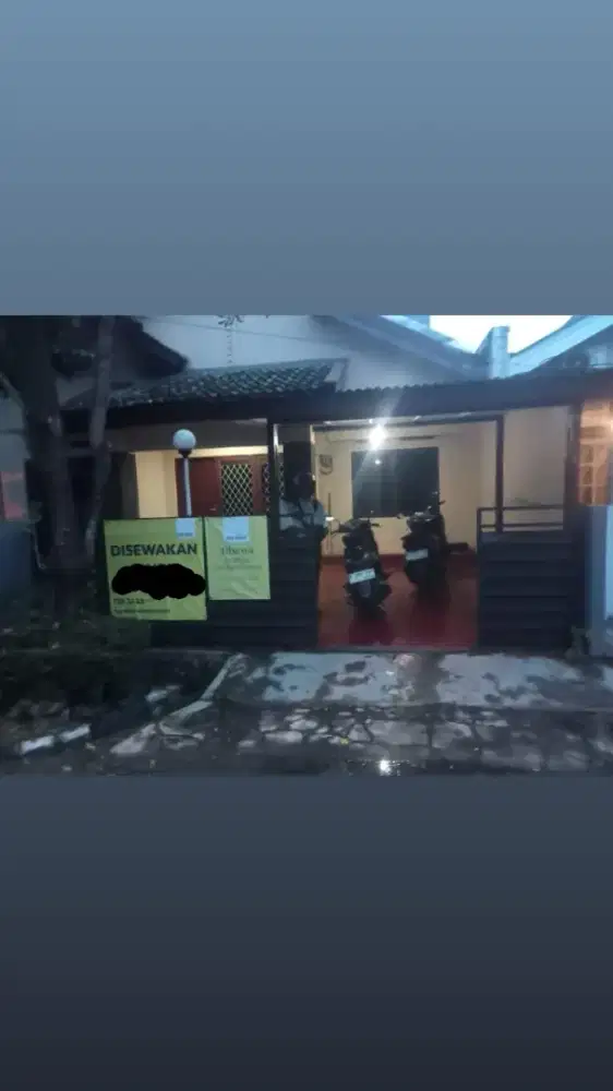 Disewakan cepat rumah luas bersih dan terawat di bintaro sektor 9