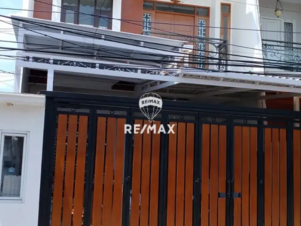 DIJUAL RUMAH DI DAERAH KOMPLEK SAKINAH RESIDENCE