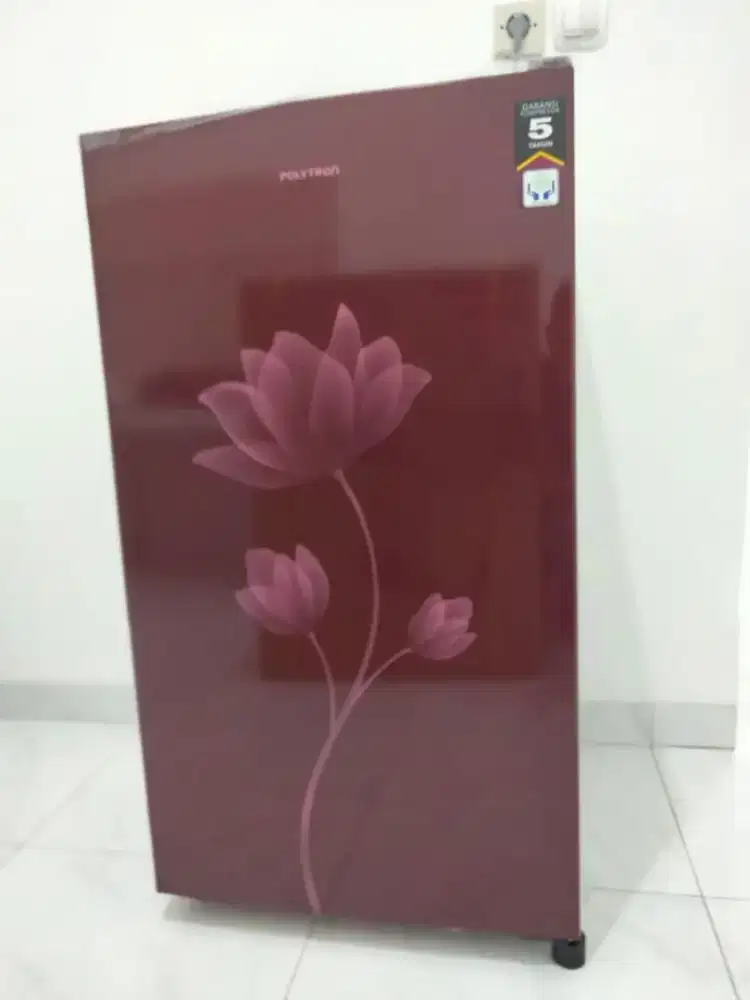 Kulkas merk Polytron