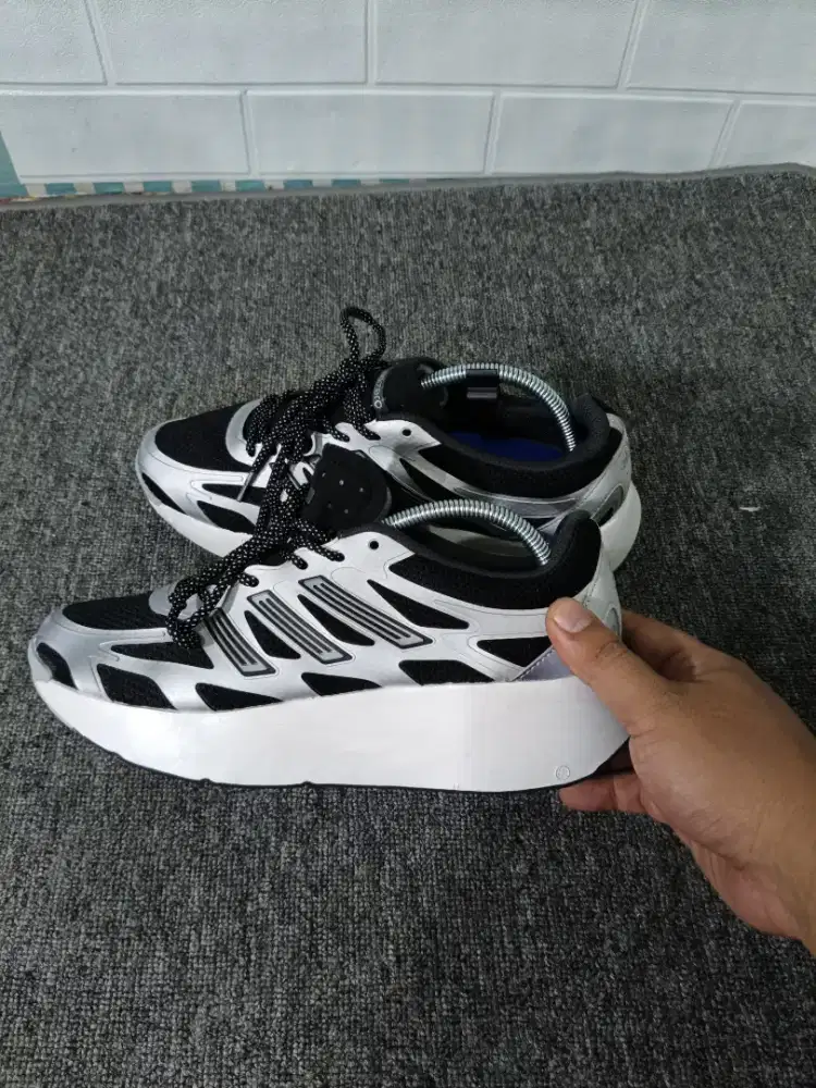 SEPATU ADIZERO SIZE 40,5