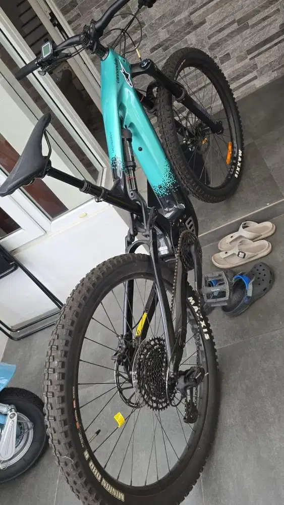 Sepeda gunung Canondalle montera Neo 3