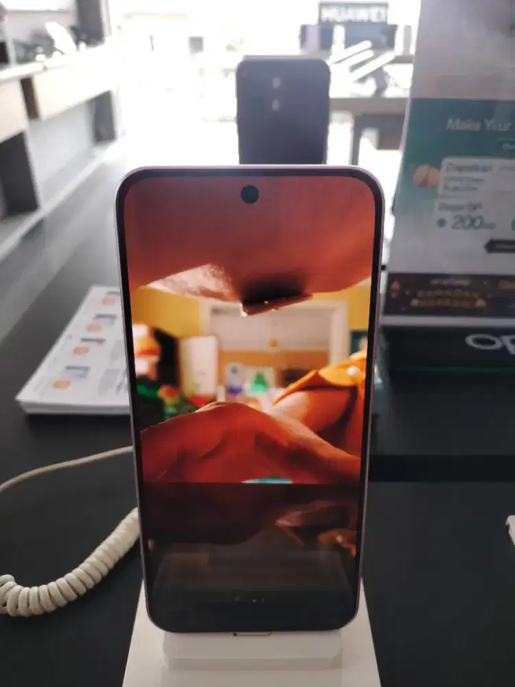 Oppo A6 Pro | 8/128