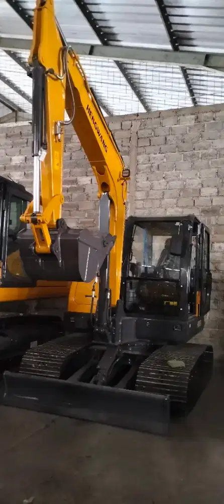 Excavator hw60 track besi