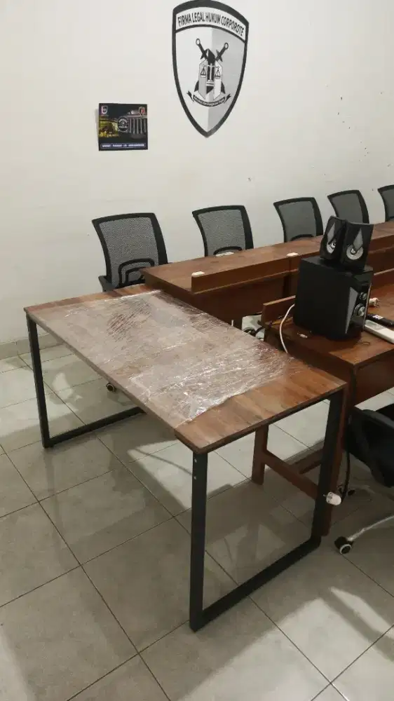 MEJA PREMIUM AESTHETIC 700.000 JADI 557.000 !