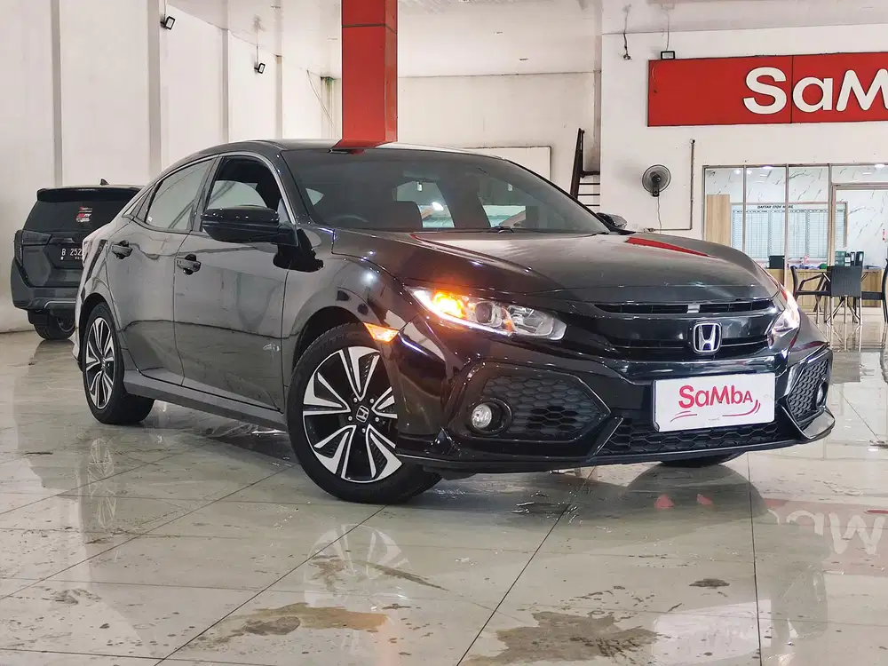 Honda Civic Hatchback S AT 2019