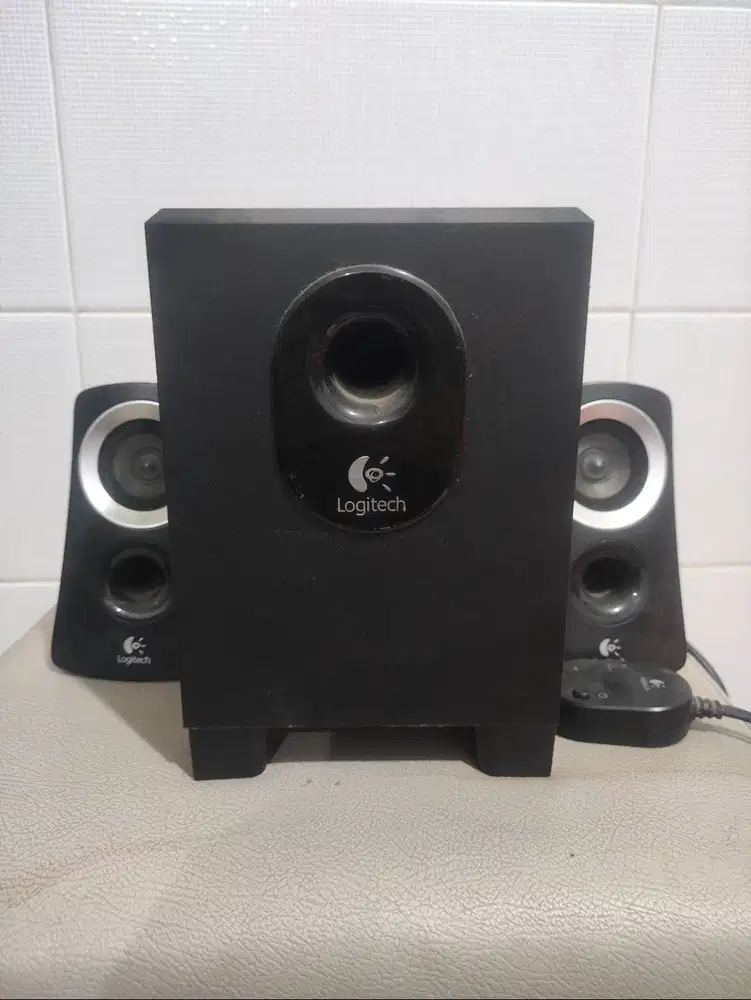 Logitech Speaker System Z313 preloved bekas