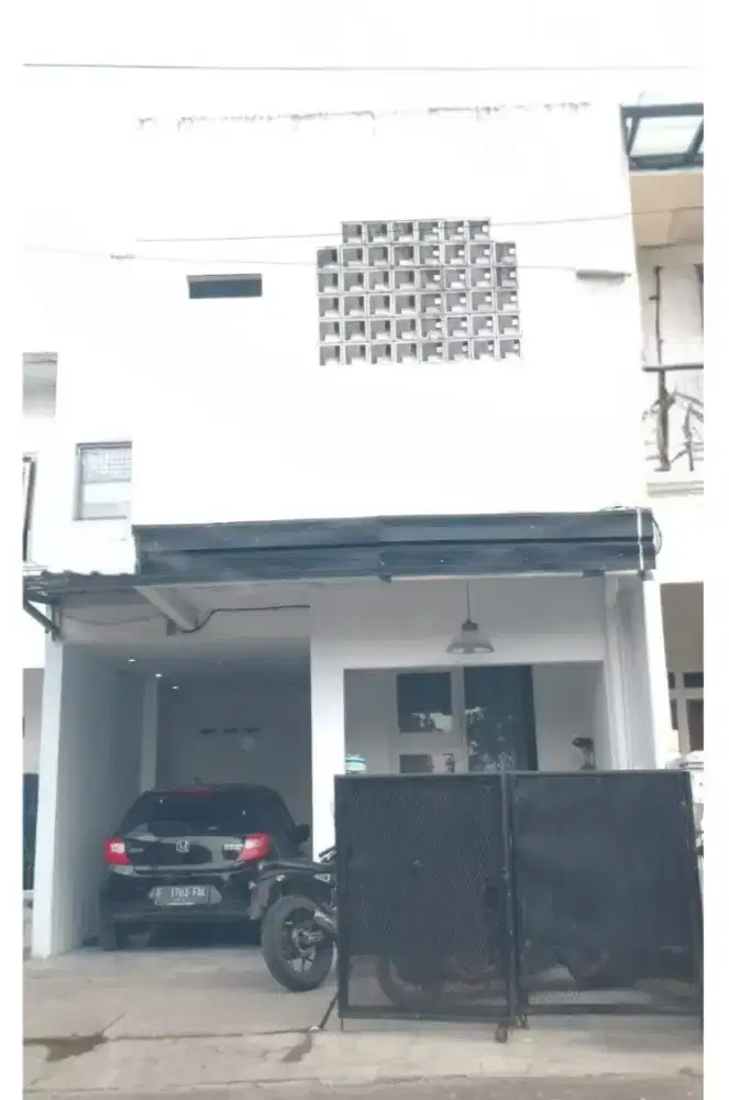 Disewakan Rumah 2 Lantai . Kampus Telkom University. Tol Buahbatu .