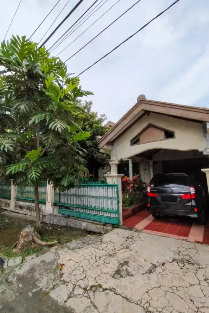 DIJUAL RUMAH CANTIK SIAP HUNI  (Tanpa perantara)