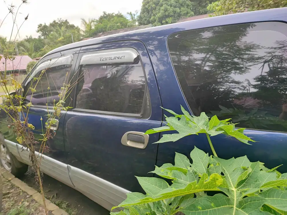 Daihatsu Taruna 2002 Bensin