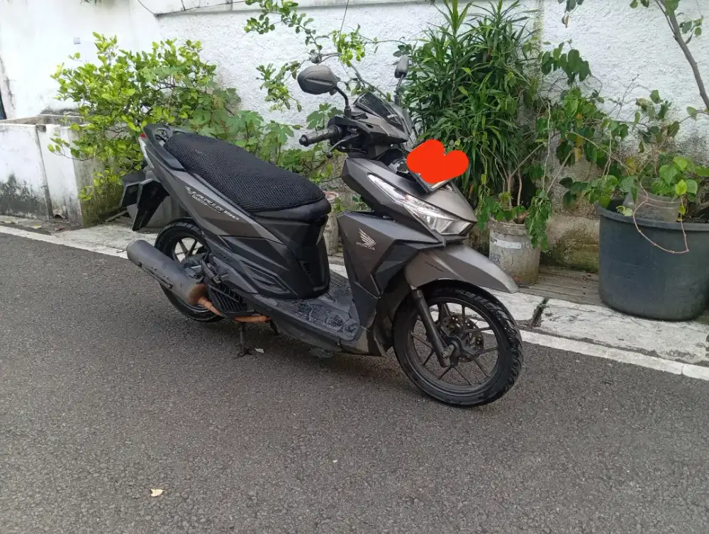 Di jual cepat Honda Vario LED 150cc CBS ISS Thn 2016 akhir coklat doff