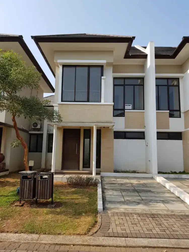 Harga turunnn rumah cantik di eminent bsd
