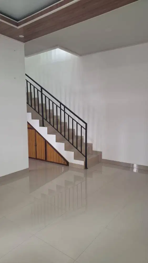 Rumah Murah di Ciputat 2 Lantai 850 jt