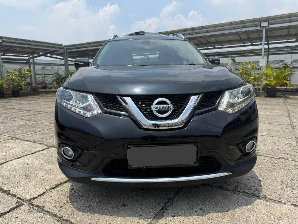 Xtrail ST 2.5 matic tahun 2016 warna hitam