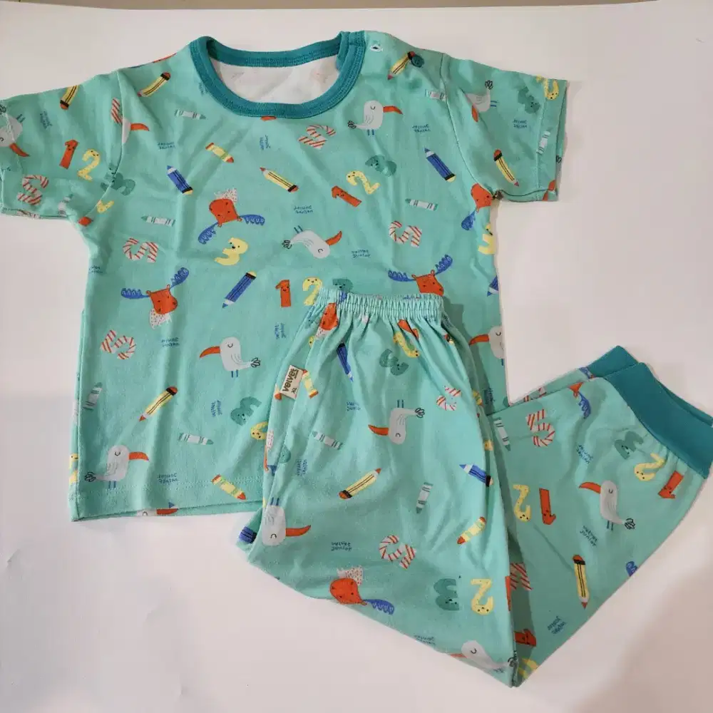 Setelan piyama baju tidur anak 5 tahu velvet junior