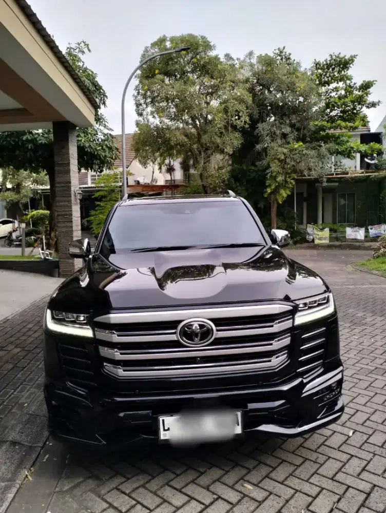 LAND CRUISER VXR 300 2023