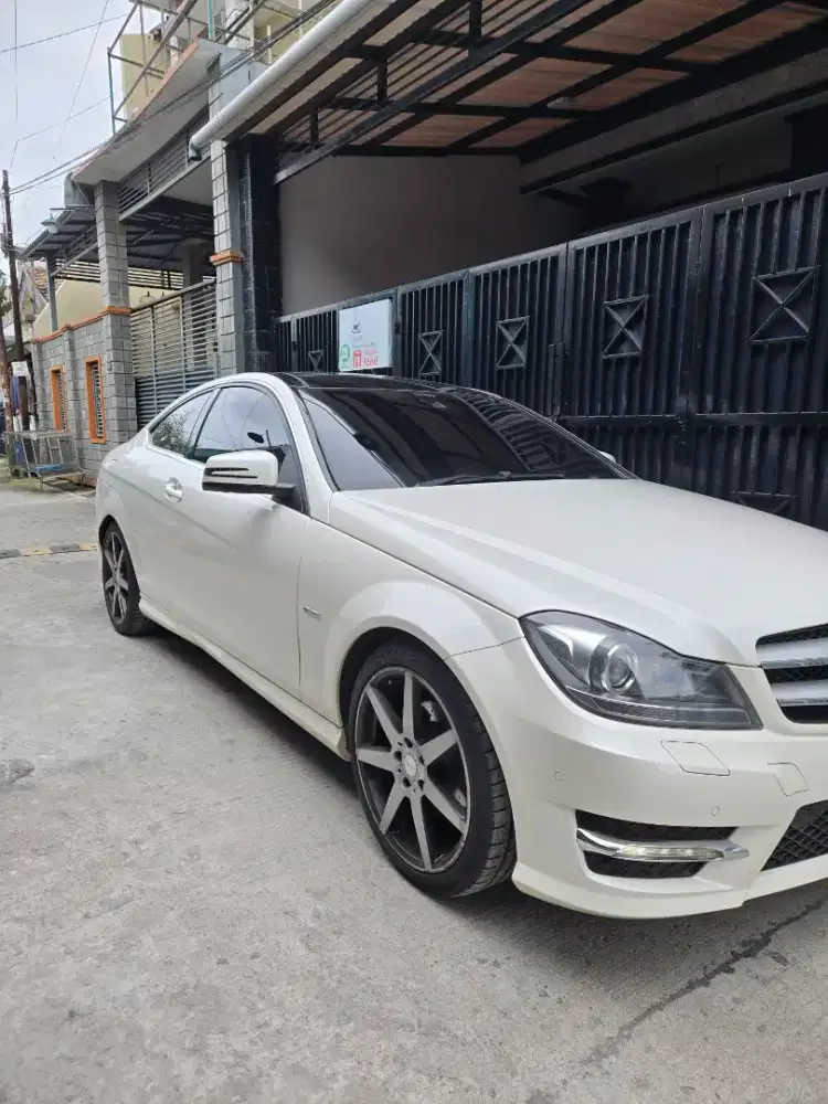 Mercy c250 coupe panoramic sunroof