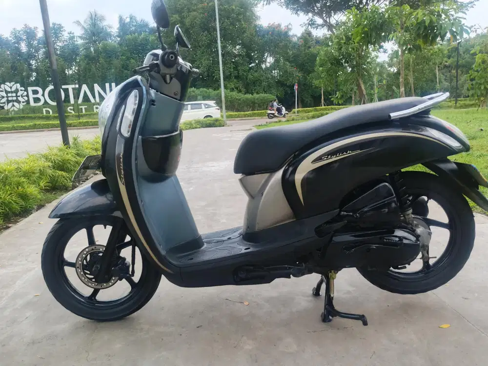 Honda Scoopy 2013 stater tokcer halus mulus terawat