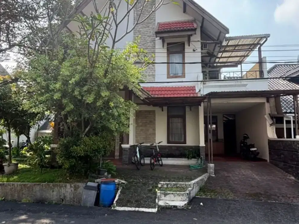 Jual Rumah Hoek di Tubagus ismail dekat ITB UNIKOM Bandung Kota