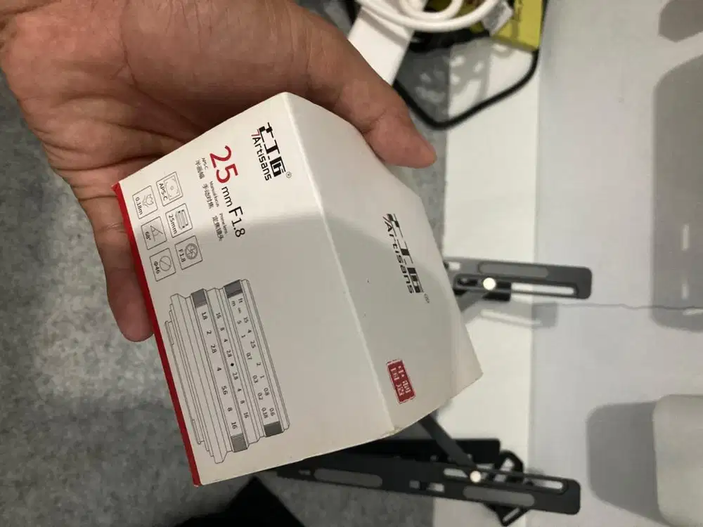 Lensa tt artisan 25mm f1.8