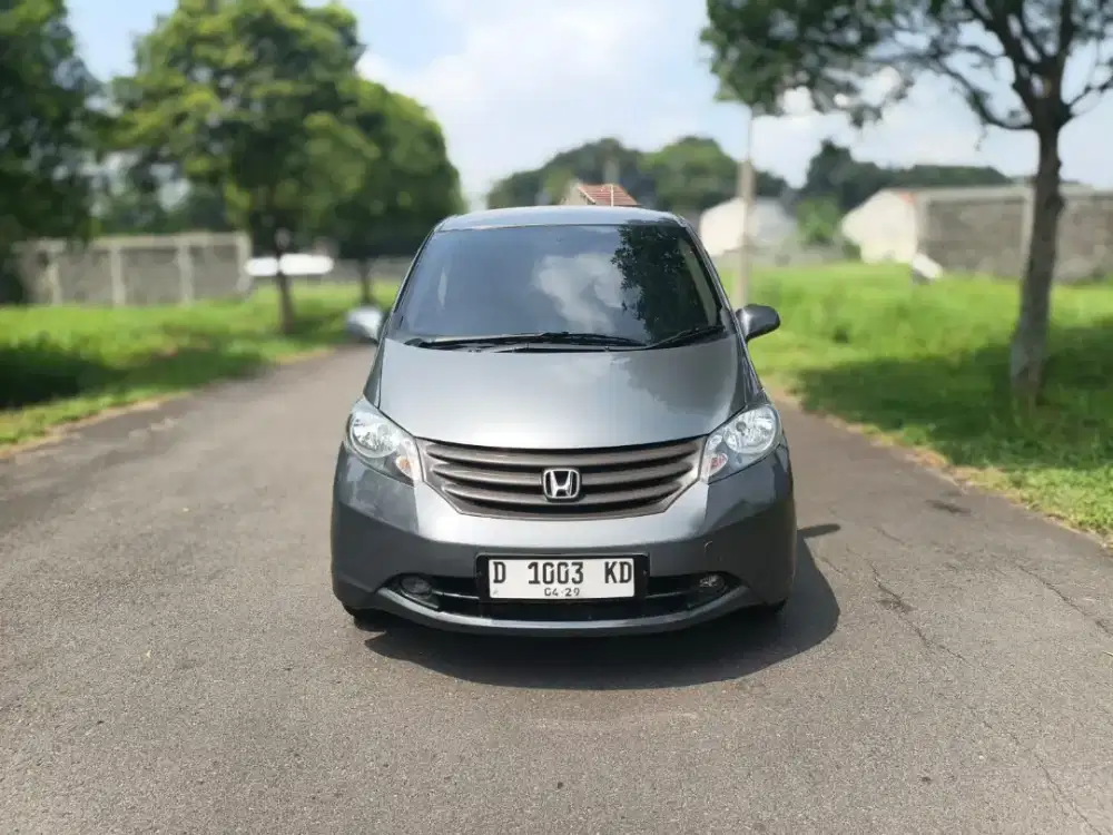 DP 8 jtn Freed SD matic 2012