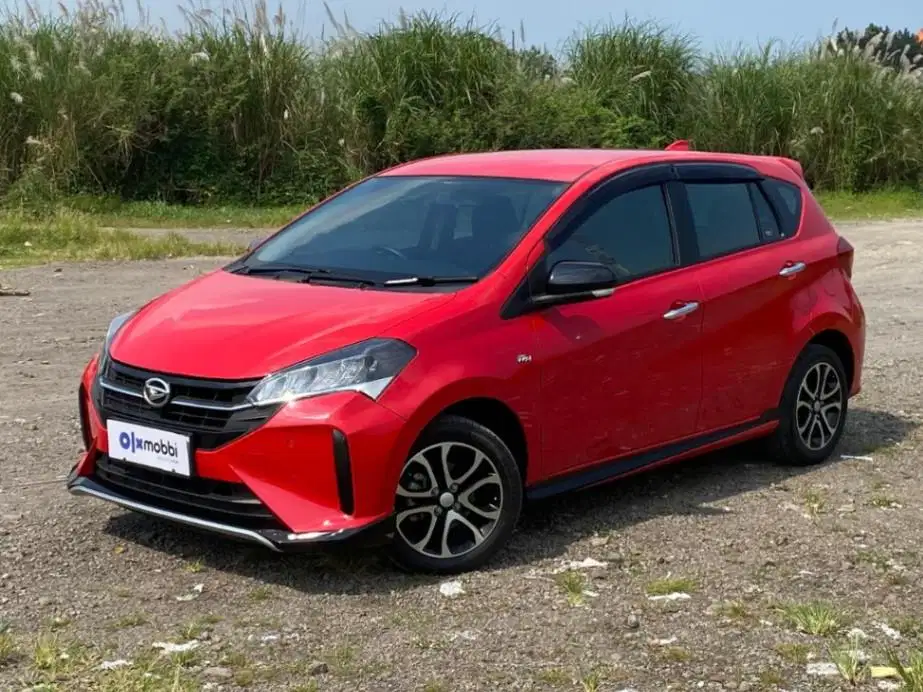 Low KM Daihatsu Sirion 1.3 R Bensin-AT 2022 Merah L2CAF