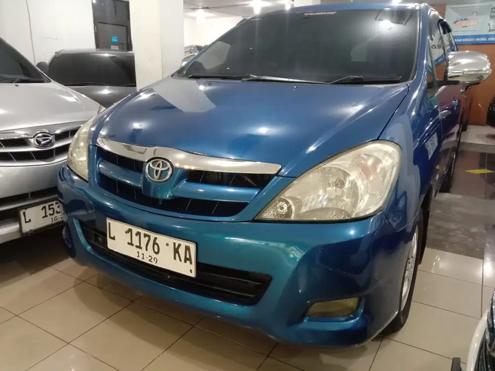 Toyota Kijang Innova 2.0 Automatic